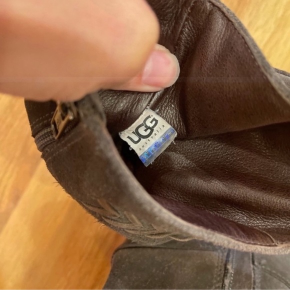 Ugg gray leather Caitlyn boots - Picture 8 of 14